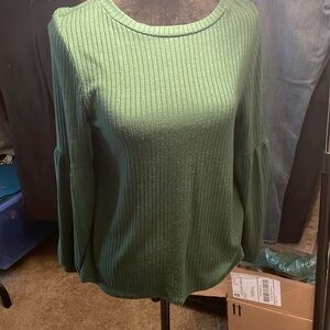 GUC W5 green ribbed knit top w/baloon sleeves sz.M 13p
